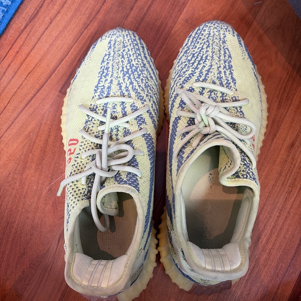 Adidas Yeezy Boost 350 V2 - Yellow - Picture 2 of 8